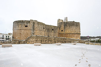 Castello innevato